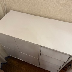 脚付き　キャビネット　チェスト　の画像