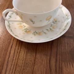 HOYA CHINA New Ivory ティーカップ カップ&ソーサ　の画像