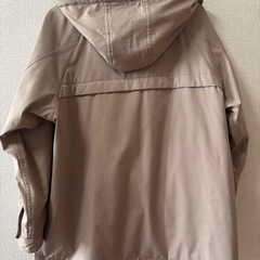 ダッカー付きアウターの画像