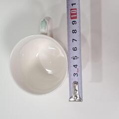 【美品】ティーカップ／花柄唐草模様の画像