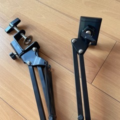 【美品】スマホアームスタンド ブラック 卓上固定式の画像