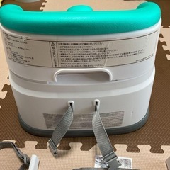 ベビー椅子 の画像