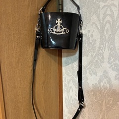 Vivienne Westwood ヴィヴィアンウエストウッド 黒 ハンドバッグの画像