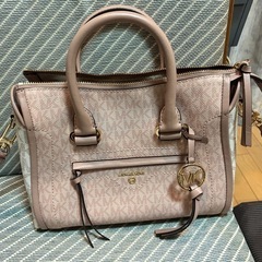 MICHAEL KORS マイケルコース　ピンク ハンドバッグ　MK金具付の画像