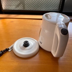電子ケトルの画像
