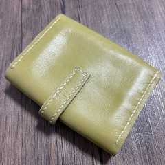 本革　財布　多収納の画像