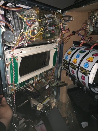 初代モンスターハンター Sammy コイン不要機付き 自宅配送 送料込み 楽天市場】《家庭用パチスロ》JAPAN2☆Sammy☆ コイン不要機付き
