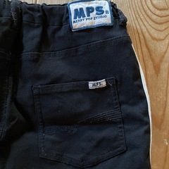 ⭕️MPS★黒の台形スカート★インナーパンツ付★150くらい？の画像
