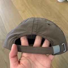 新品未使用　スリーコインズ　キャップ　ブラウン　の画像