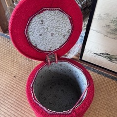 椅子、収納付き？の画像