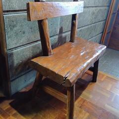 木製のベンチ　職人の手作り工芸品　高級品の画像