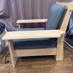 ソファ　木製の画像