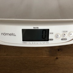 授乳量機能付ベビースケールの画像