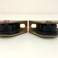 ヨコヅナ ロタ 枠付 重量戸車 ベアリング入り 50mm トロ車型 ２個入 /鉄重量戸車/門扉の画像