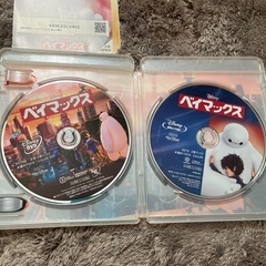 ディズニーベイマックスBlu-ray&DVD 中古の画像