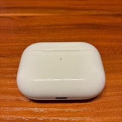 AirPodsPro 第1世代 充電コード・箱付きの画像
