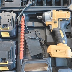 インパクトレンチ タイヤ交換 4000mAh 電動　強力　ドライバー　充電式 電動インパクトレンチの画像
