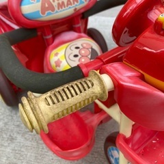 アンパンマン三輪車の画像