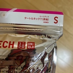 武蔵小杉★新品未開封★ユニクロ ヒートテック タートルネックT 長袖 S womanの画像