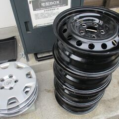 トヨタ　ノア　ZRR75G　鉄っちんホイル＆ホイルキャップ上げます。の画像
