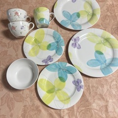 ナルミ　NARUMI　食器セットの画像