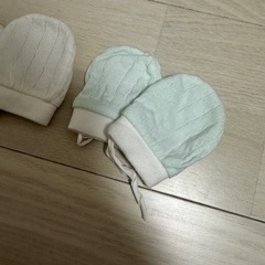 ベビー　ミトン　2セットの画像