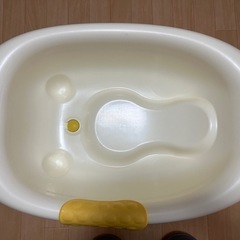 ベビーバス　コンビ　軽量　の画像