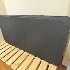 【美品】①ニトリ　ベッドフレーム　②タンスのゲン　シングルマットレスの画像