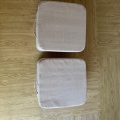【売ります】トランポリンクッション2つの画像