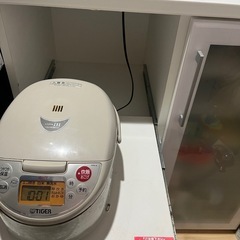 ニトリ　レンジボード　食器棚　　おまとめ割ありの画像