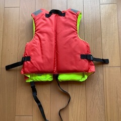 差し上げます　フローティングベスト140 USEDの画像