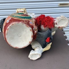 獅子の形状 陶器製装飾品の画像