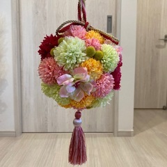 ボールブーケとスタンドの画像