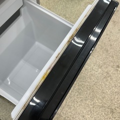 リユースのサカイ東金店 AQUA 冷蔵庫 19年製 126L ※下段パッキン汚れあり TJ14024の画像