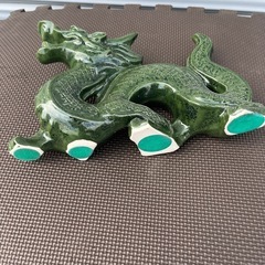 緑色 陶器製 ドラゴンの画像