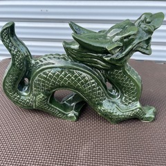 緑色 陶器製 ドラゴンの画像