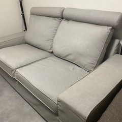 IKEA シーヴィク シリーズ2掛けソファヘットレスト付きの画像