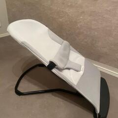バウンサー　グレー×ホワイトの画像