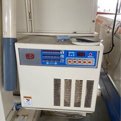 乾燥機と精米機の画像