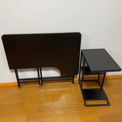 折りたたみ机　配達可能の画像