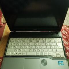 Fujitsu ACアダプター オマケにLifebook P772/Gの画像
