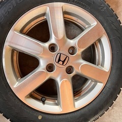 ホンダ純正ホイール付スタッドレスタイヤの画像