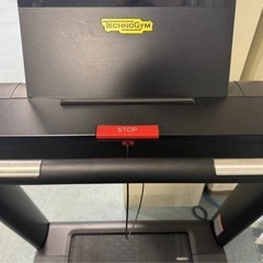 【TECHNO GYM】テクノジム トレッドミル200V RUN LIVE10の画像