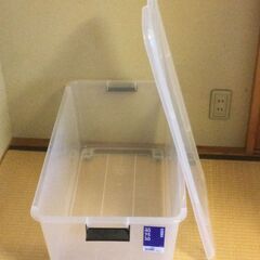 キャスター付き収納ケース　（２００円＋１００円）の画像