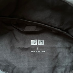 【UNIQLO】ポケッタブルパーカーS黒の画像