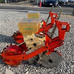サン機工　播種機　ベルト式　トラクター用　さばける号　パーツ　大豆、麦、コーン種　中古の画像