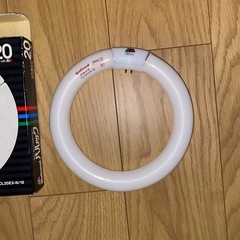 新品未使用　蛍光管の画像