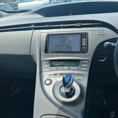 ブラックでも分割可能　車検2年付　30プリウス　平成22年式　走行16万キロ　ナビ　テレビ　DVD  Bluetooth  バックカメラ　スマートキー　プッシュスタート　ETCの画像