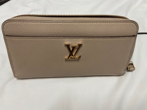 ポーチ LOUIS VUITTON