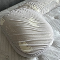 ニトリ　抱き枕の画像